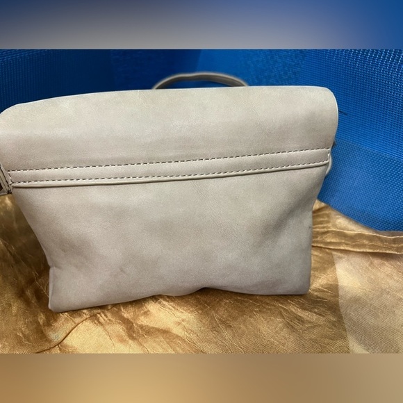 Street Level crossbody Bag REDUCED ❗️ - Picture 3 of 12